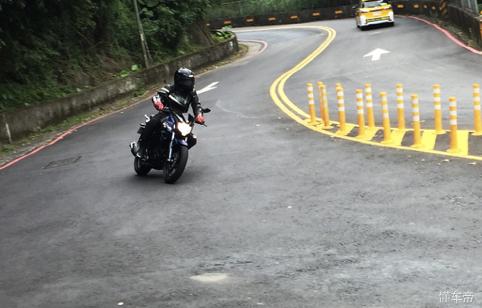 雅马哈fzs150摩托车最新版,雅马哈fz150百公里加速成绩