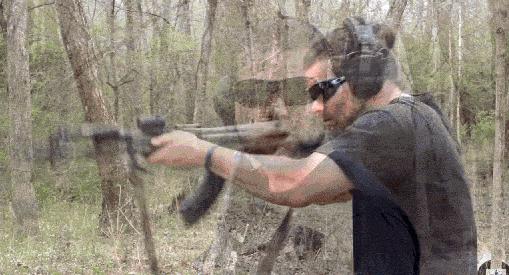 看起来很炫酷的盘玩手法,超级炫酷的换弹方式