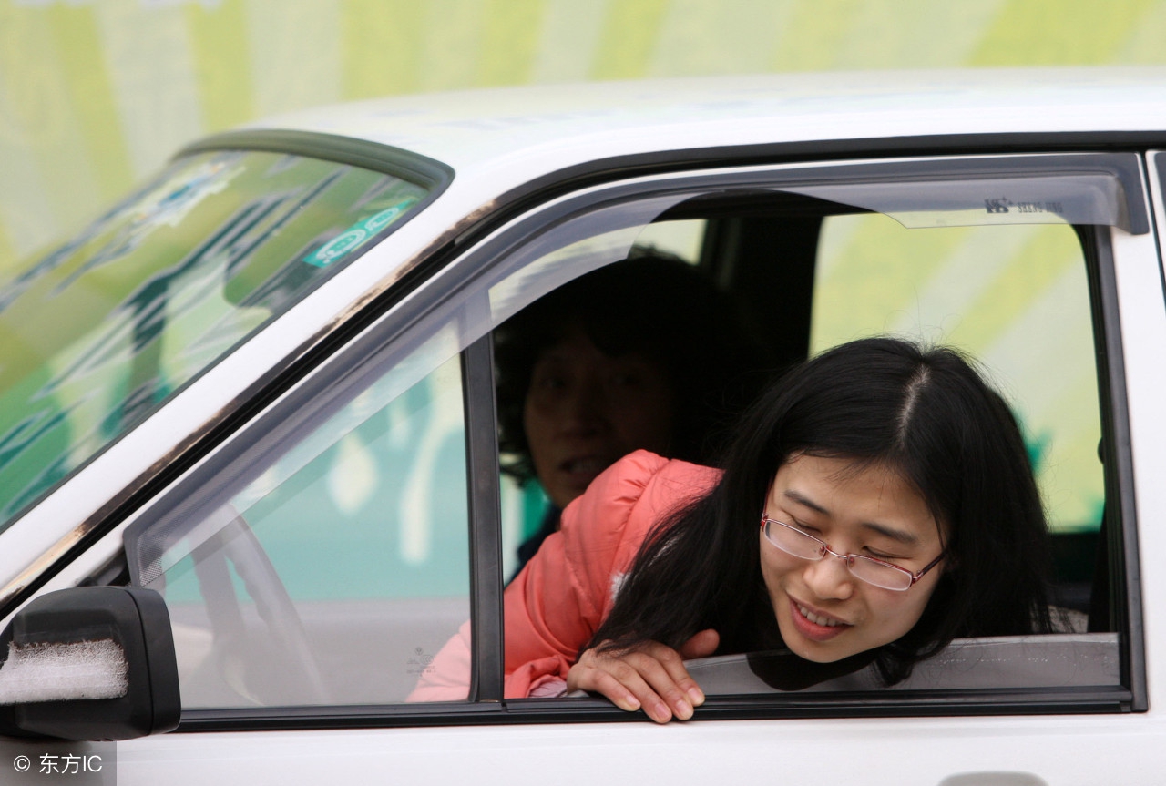 老师？教练？心理辅导员？都是！驾校的教练现在是全能……