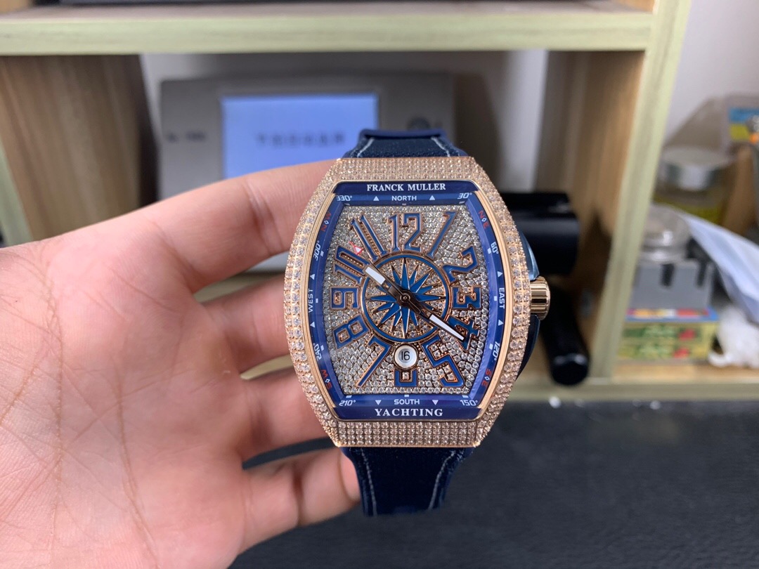 沛纳海44mm上手效果,沛纳海pam388上手效果