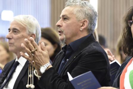 巴乔与佛教,巴乔颠球