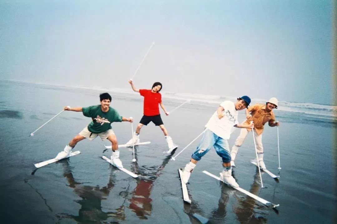 没有什么能比登陆草莓星球，更能唤醒春困的灵魂了