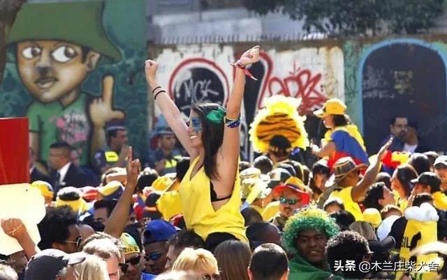 巴西狂欢节禁止使用水枪,巴西狂欢节到底有多么疯狂