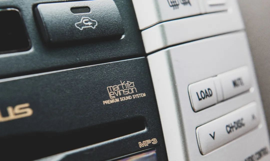 为什么要买百万级别的车,有没必要再买个破车