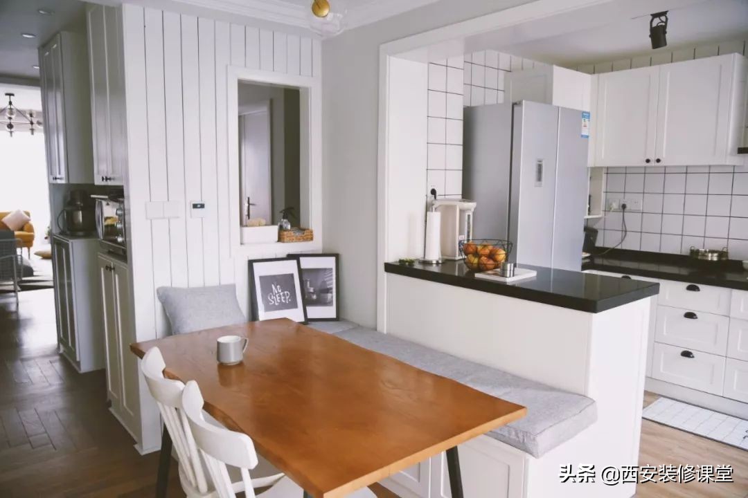 冰箱都放在房子什么位置,房子小冰箱太大真的占地方