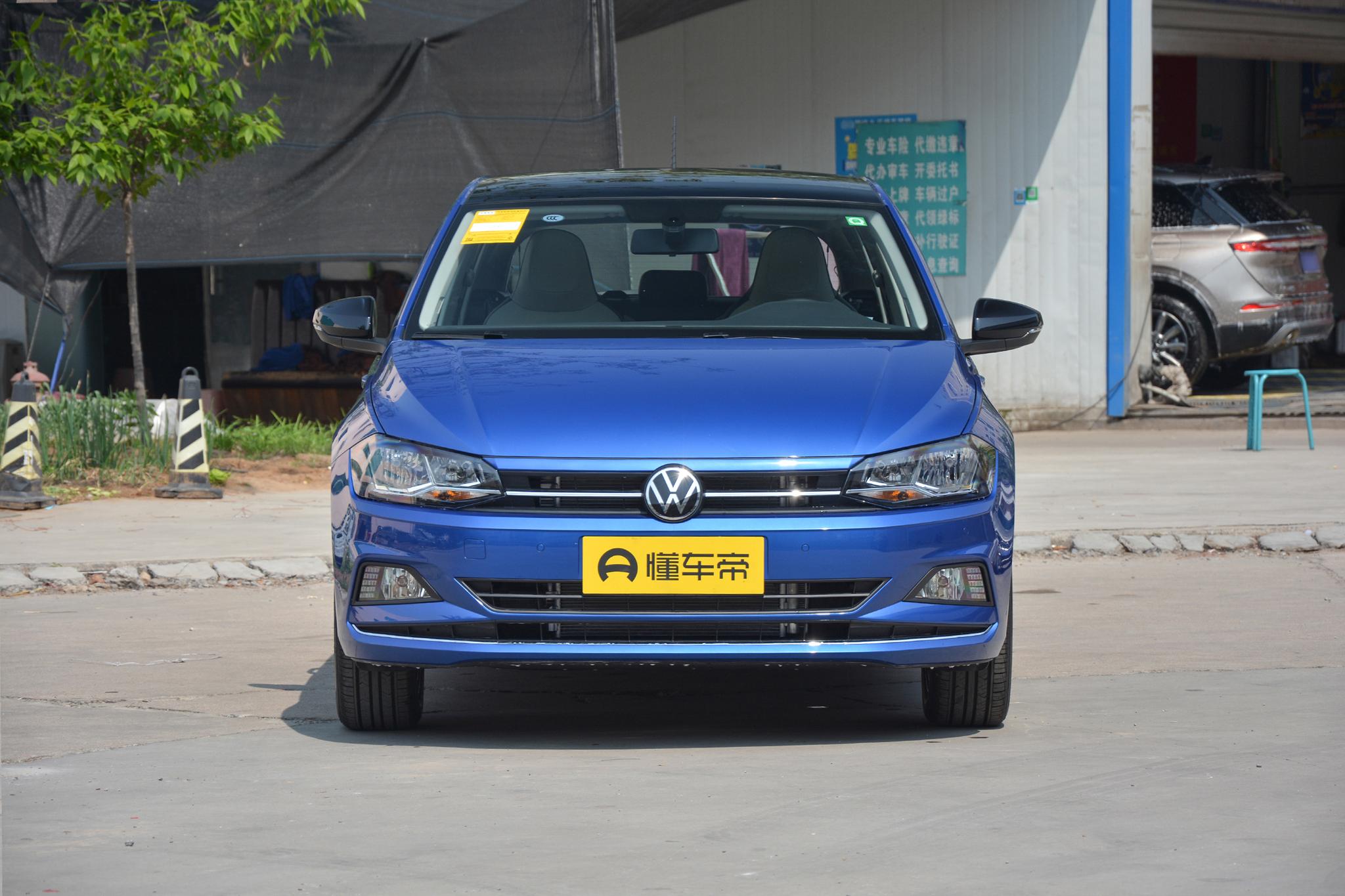 大众polo2015年1.4l自动豪华版二手车,大众polo1.4手动低配二手价