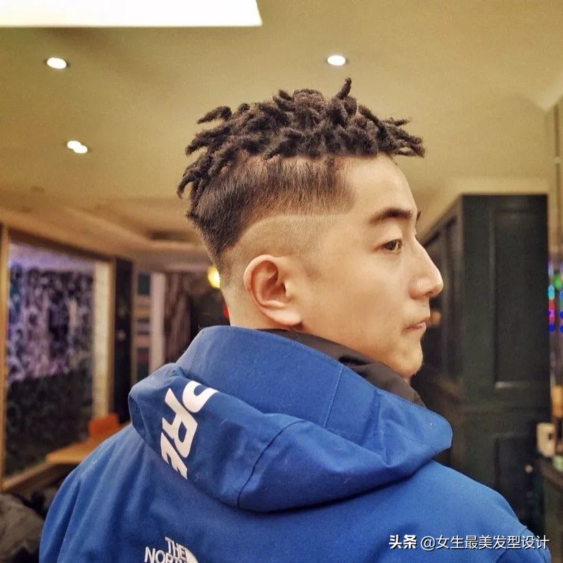 黑皮肤适合的发色卷发,黑皮肤适合烫什么发型好