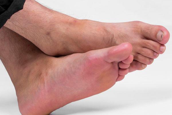 经常按摩脚底穴位的好处,经常按摩脚底穴位会有什么好处