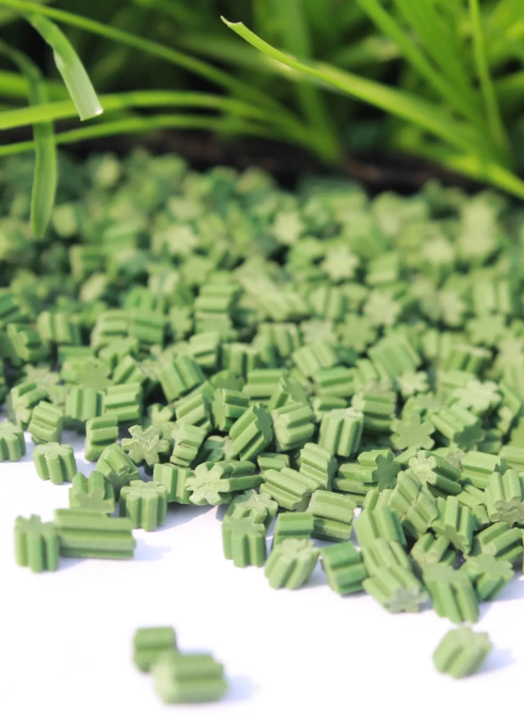 拉扯，冰冻，碾压，1000小时光照射~实证选择杰锐TPE填充颗粒