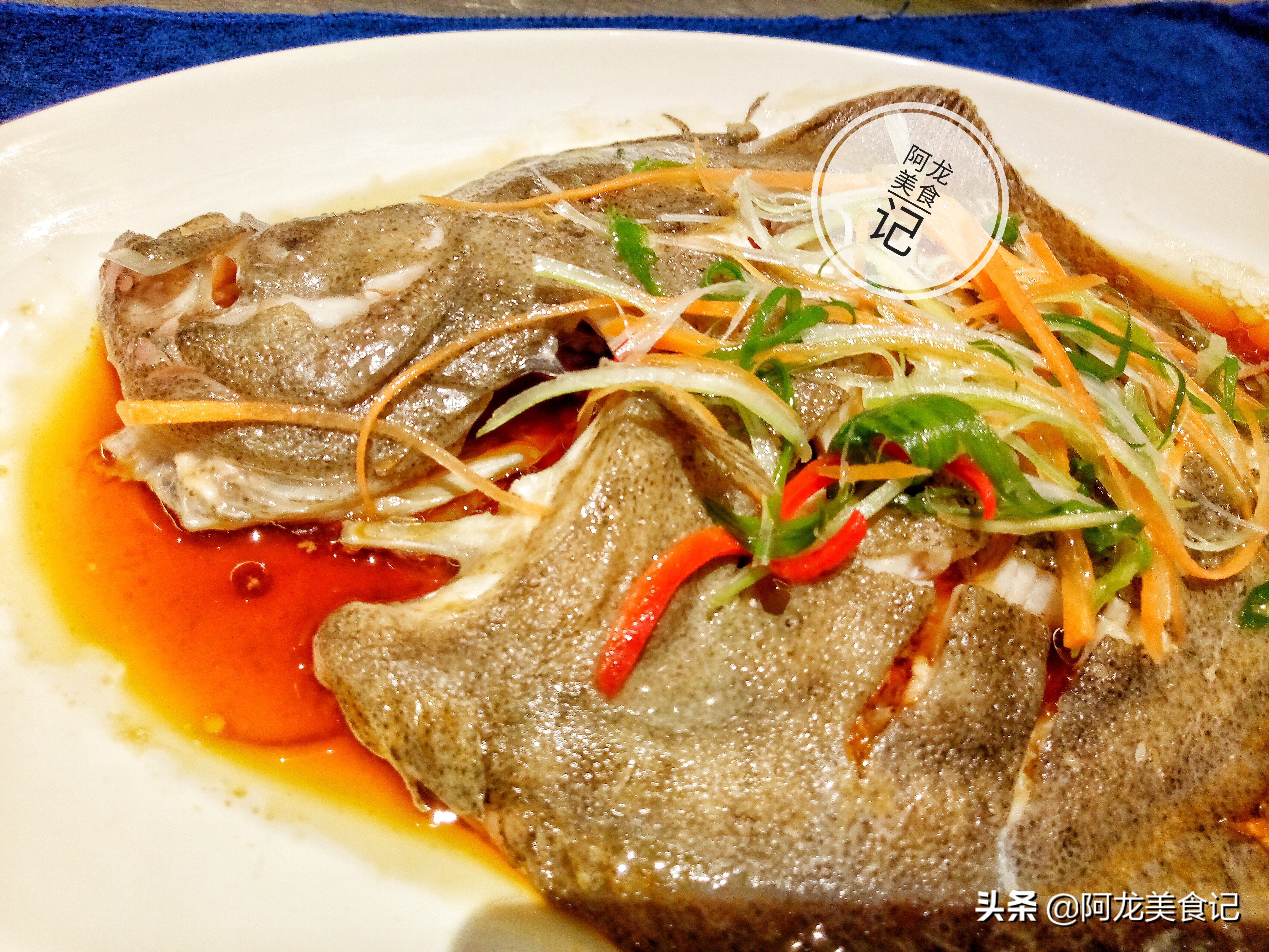 大厨清蒸多宝鱼的正确做法,怎么煮清蒸多宝鱼简单又好吃