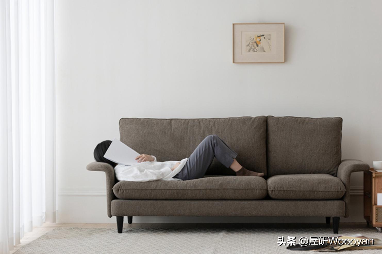 选沙发看颜色的皮子叫什么,选沙发不想踩坑记住这5点就够了