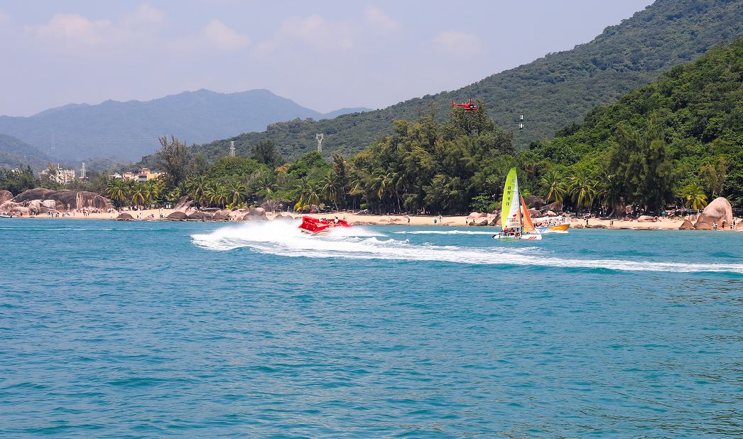 天涯海角游览区中的浪漫天涯,天涯海角旅游区评价