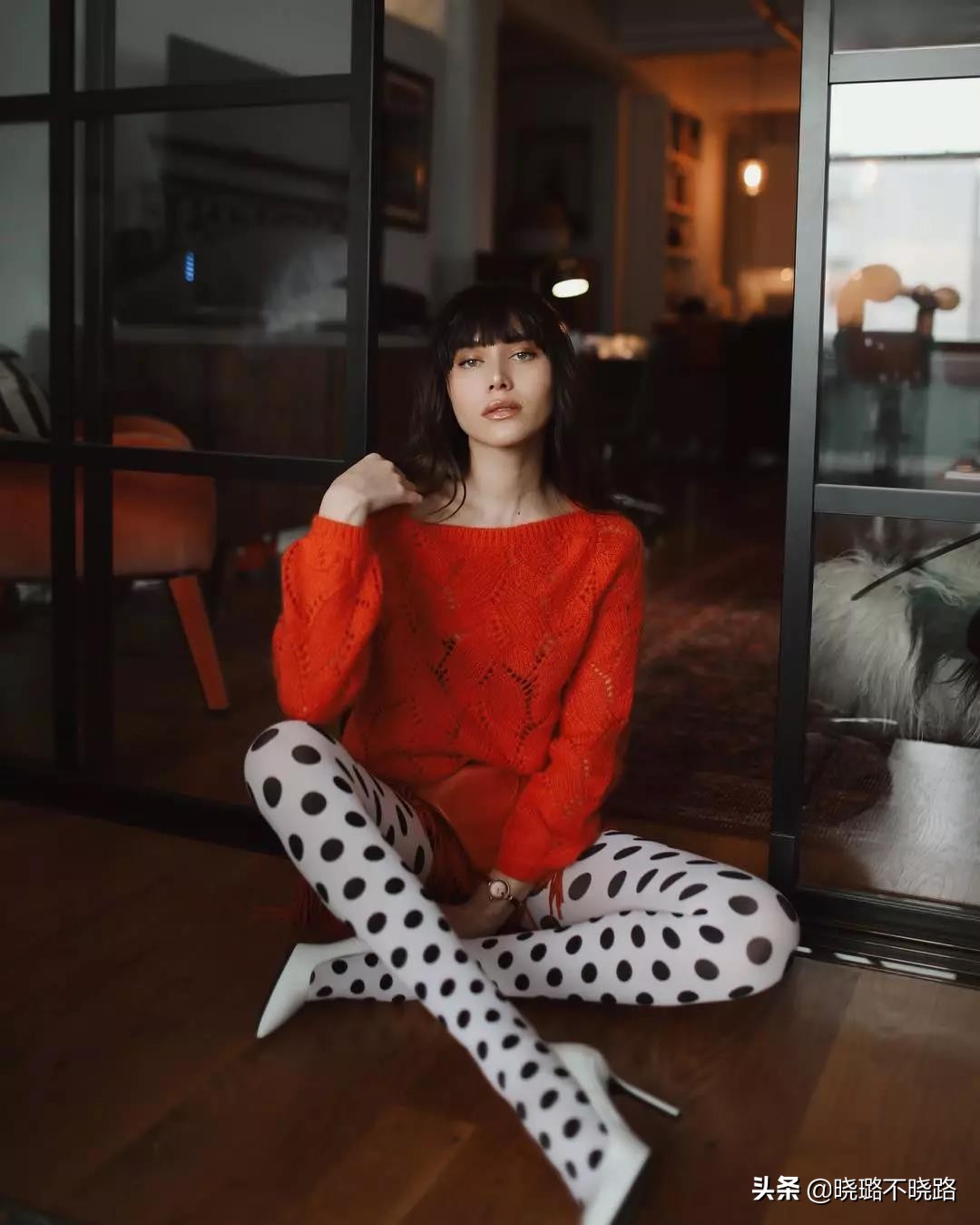 秋冬毛衣这样穿你就是最靓的仔,适合黄黑皮穿的秋冬毛衣