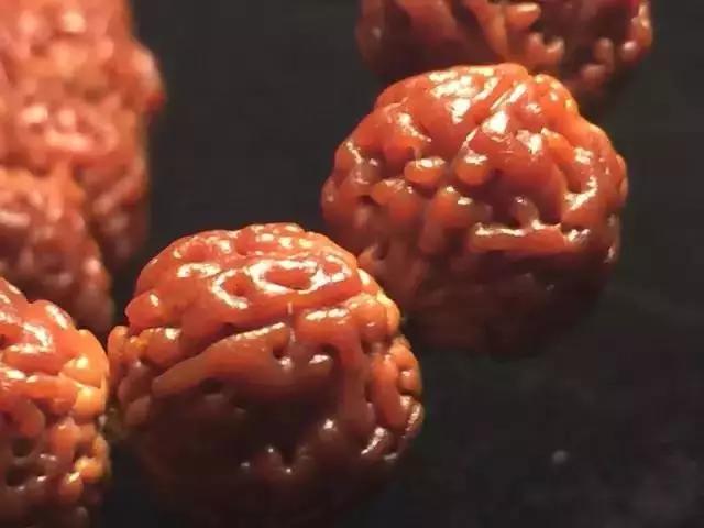 什么是金刚菩提鹰爪纹路,金刚菩提表面纹路磨损