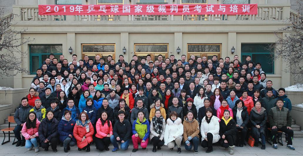 武汉乒乓球国家一级运动员,国家级乒乓球裁判员赵密平