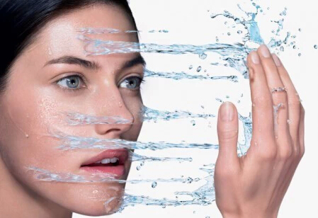 突然间长很多痘怎么祛痘,痘痘冒白尖后正确的祛痘解决方法