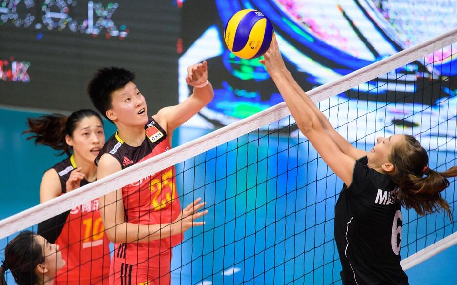 中国女排快速扣球视频,女排快速反击