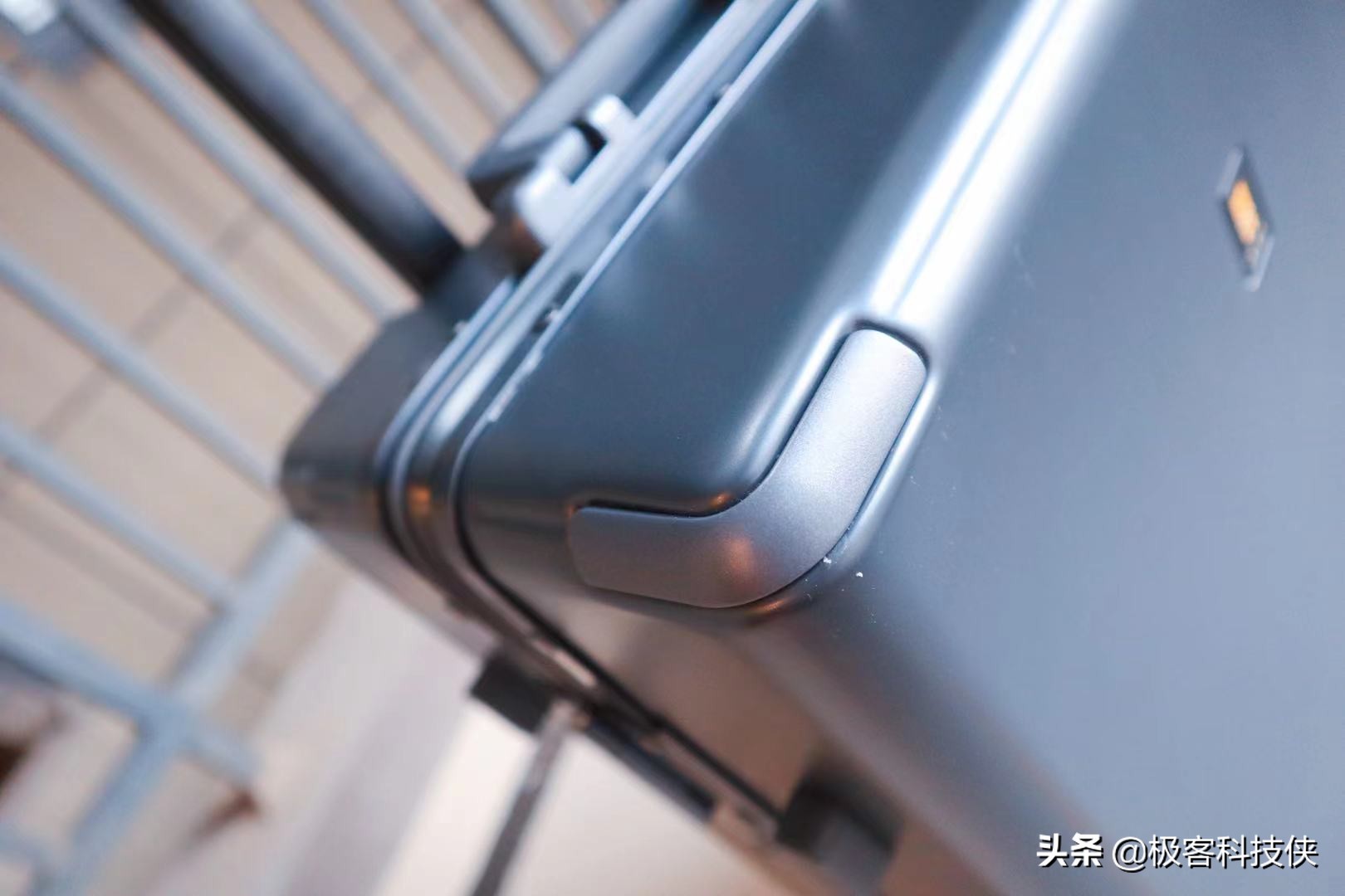 地平线8号是最好的行李箱吗,地平线8号power旅行箱测评