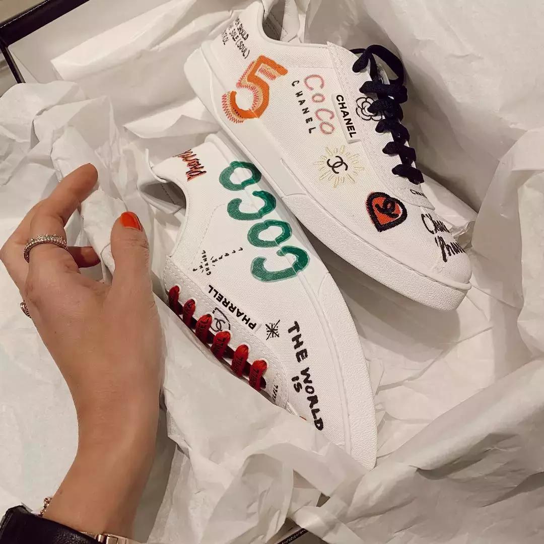 16双明星也在穿的小白鞋，值得一看！