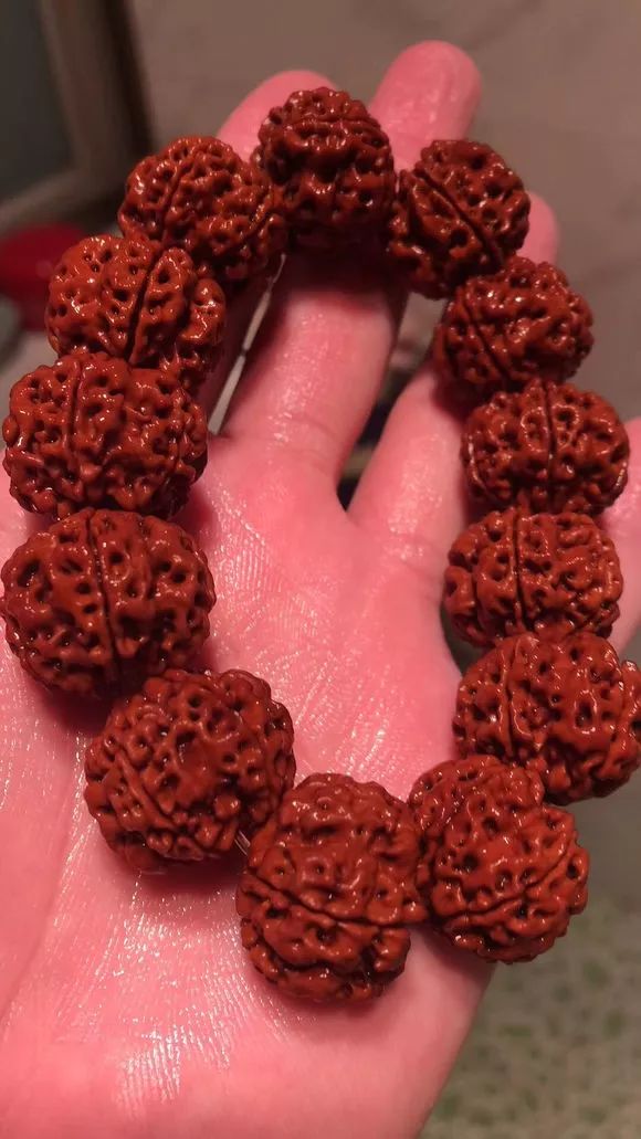 盘了半年的金刚,盘了几年的金刚可以沾水清洁么