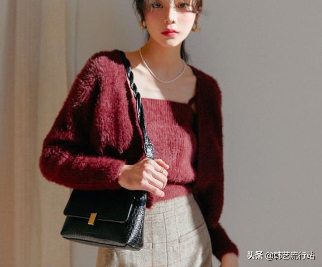 2021春天是针织服装的季节，今年流行的韩版毛衣款式真的可以
