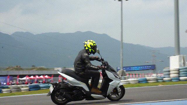 三阳drg158和drg150外观怎么区别,三阳drg150和drg158区别大吗