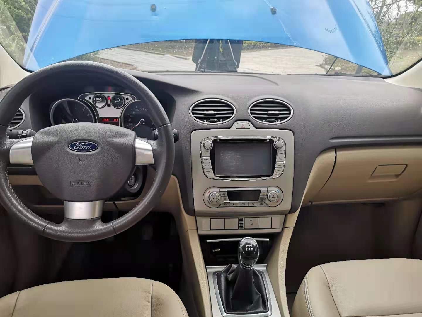 三万多福特福克斯三厢手动挡,新款福克斯跑几万公里后评价