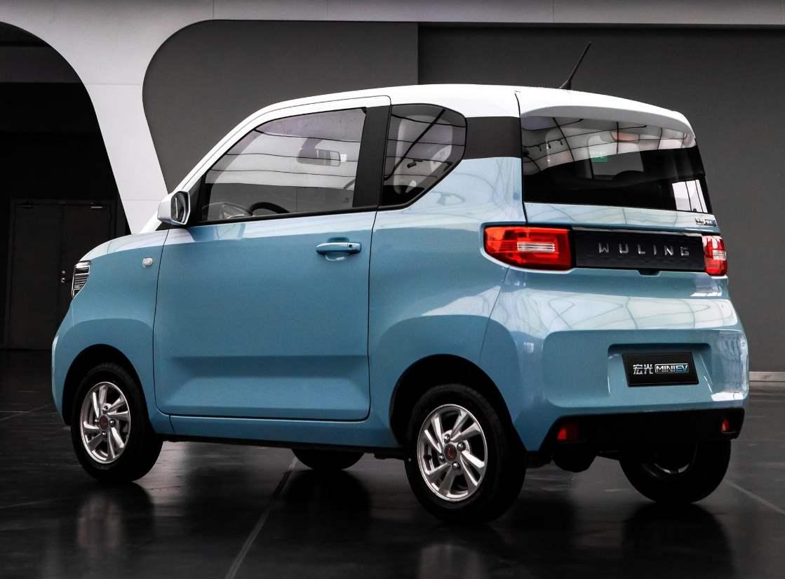 欧拉黑猫和宏光miniev哪个好,欧拉白猫小野猫和宏光miniev