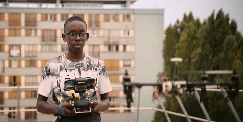 这部《悲惨世界》和雨果没什么关系，却足够引人深思