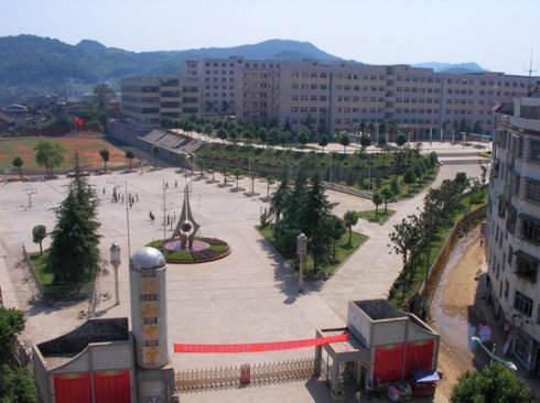 湖南省示范高中和省重点高中排名,湖南省示范性高中排名民办