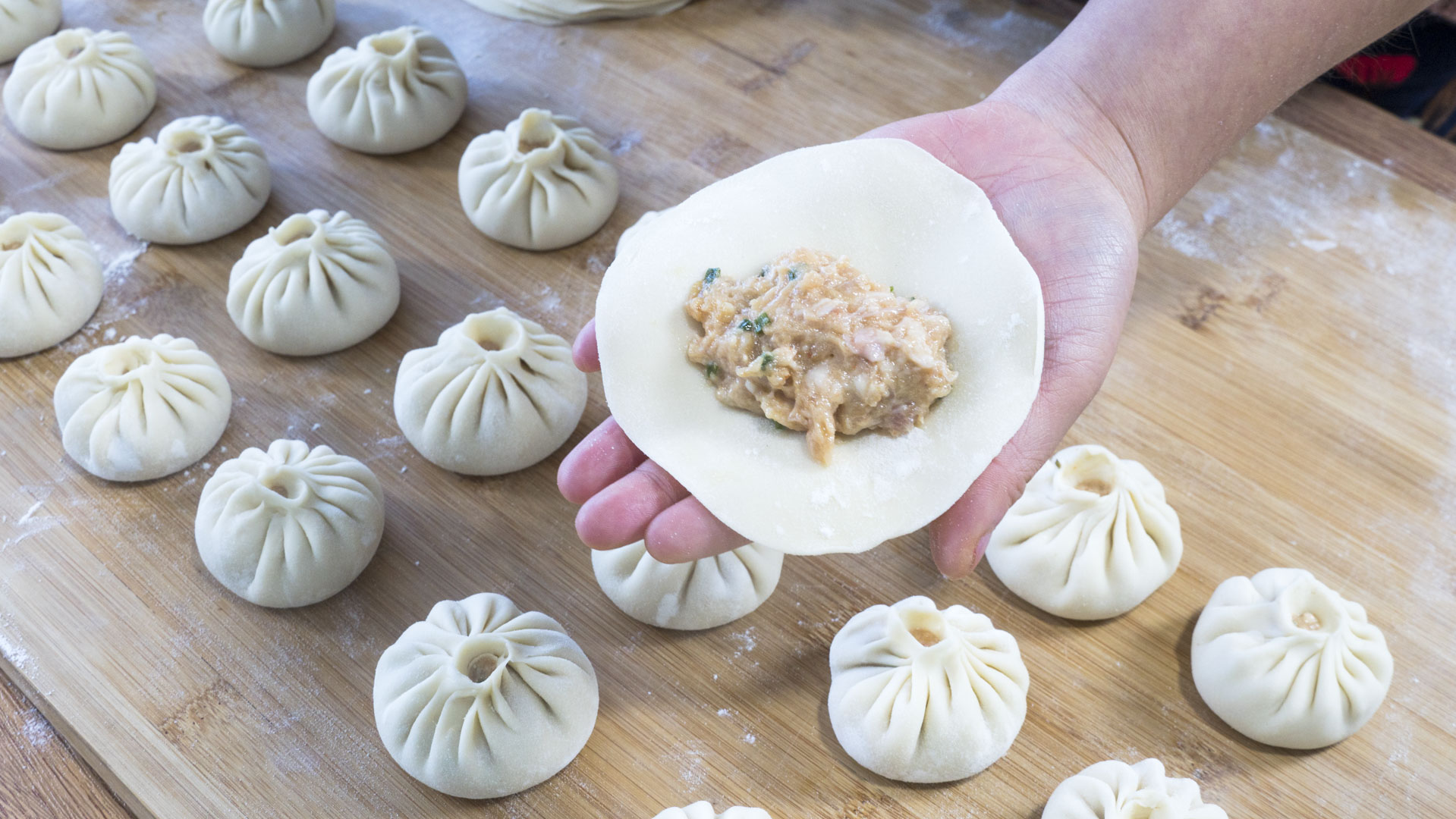 正宗小笼包的做法和配方,正宗小笼包的做法全过程