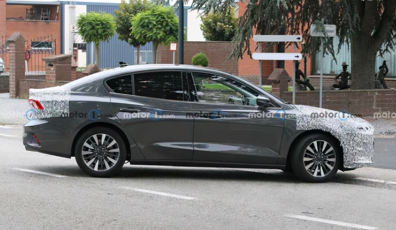 福克斯1.6换1.5t,福克斯猎装四缸1.6t