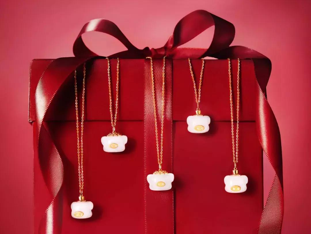 欧阳娜娜戚薇综艺发型,欧阳娜娜清纯可爱