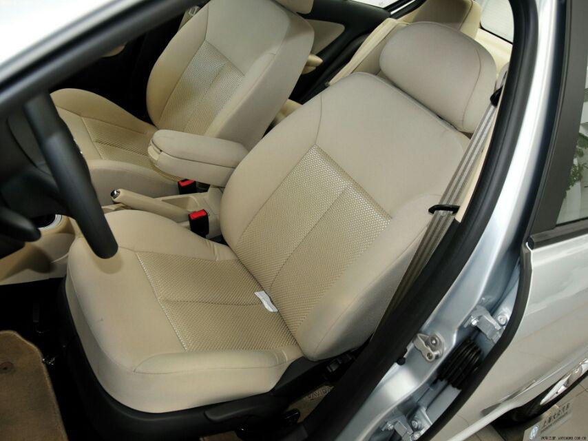 西安市二手大众朗逸多少钱,2011大众朗逸二手报价