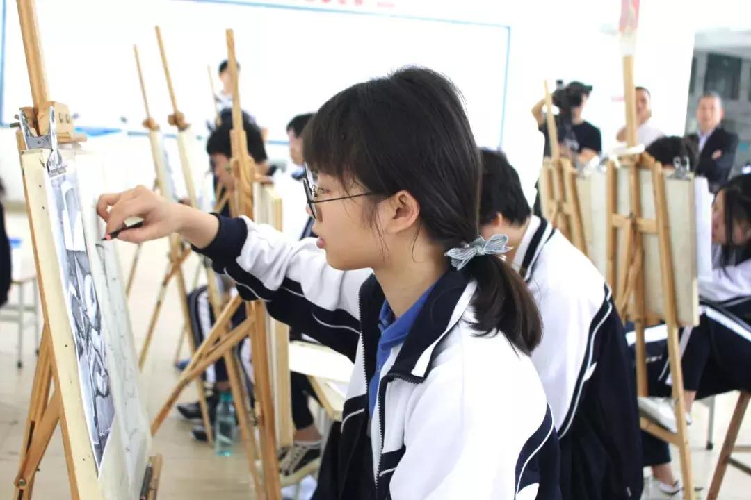 深德招生,深德技工学校2024招生报名