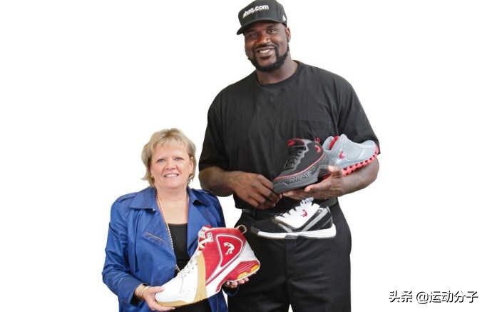 nba球员的鞋和普通人的鞋比,nba球员有多少鞋子