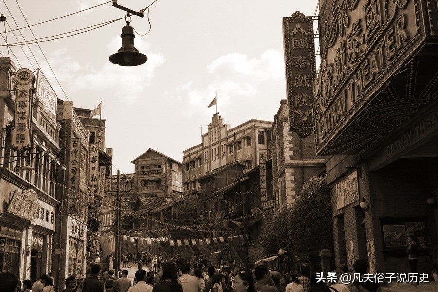 民国文坛忧郁王子，不仅第一次给了日本女子，而且放荡不羁爱自由