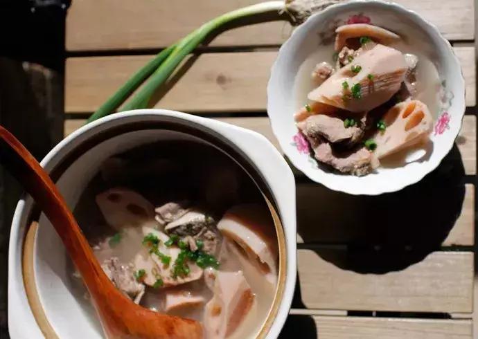 半天卖出500斤！这玩意全身是宝，一到秋天杭州人就扎堆去吃