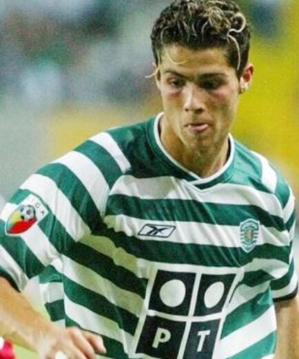 催人泪下!亦父亦师、亦友亦亲人:记得C罗和弗格森的点点滴滴