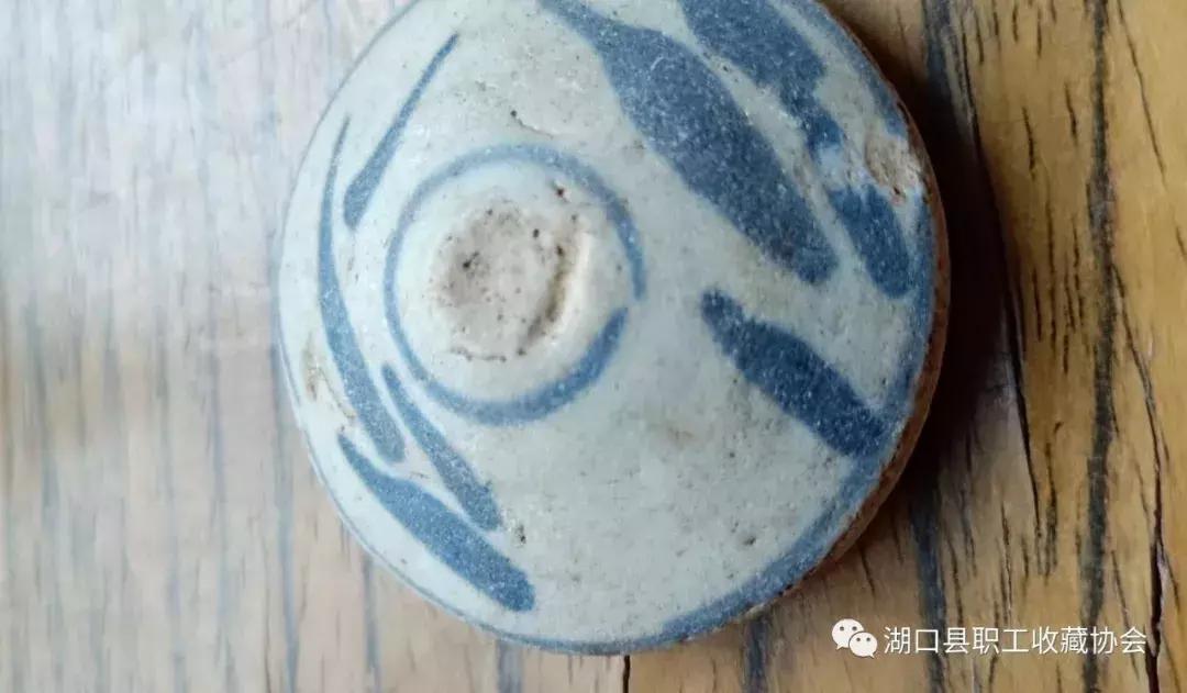 湖口一男子竟然收藏了这么多宝贝，让人大开眼界！