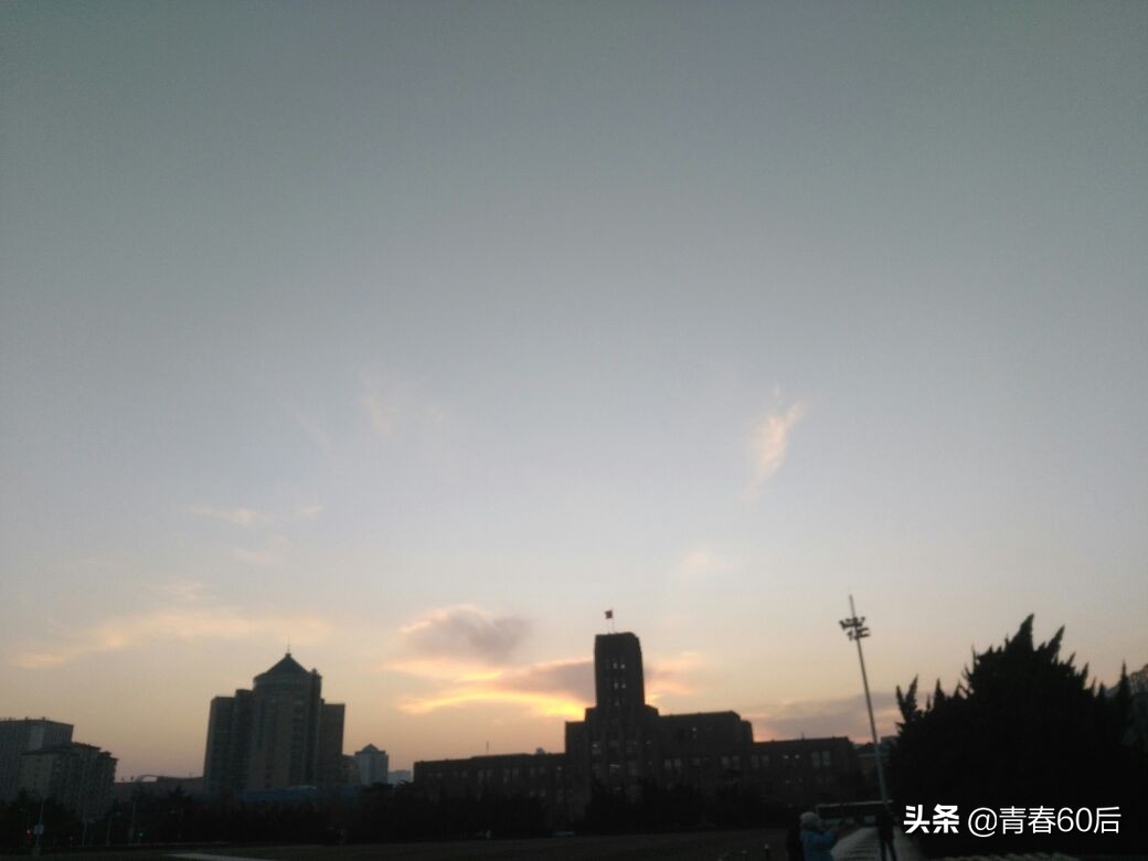 大连人民广场,大连人民广场老建筑