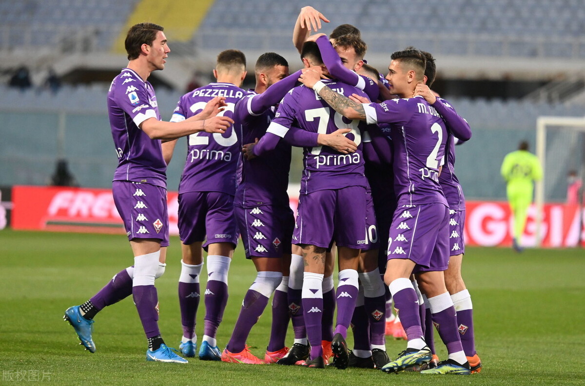 3-2，拒绝爆冷！意甲热门逆境取胜：伊布打响第一枪，重燃战火