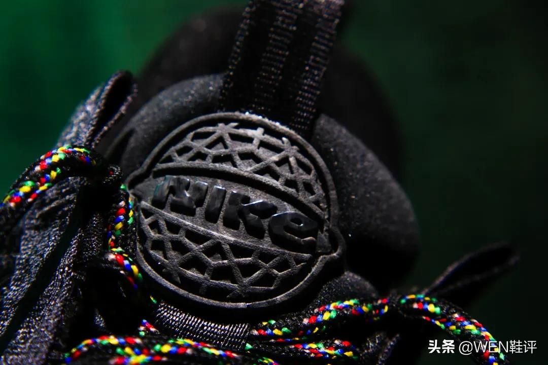 一双绿色的nike跑鞋,nike垃圾环保鞋2代尺码