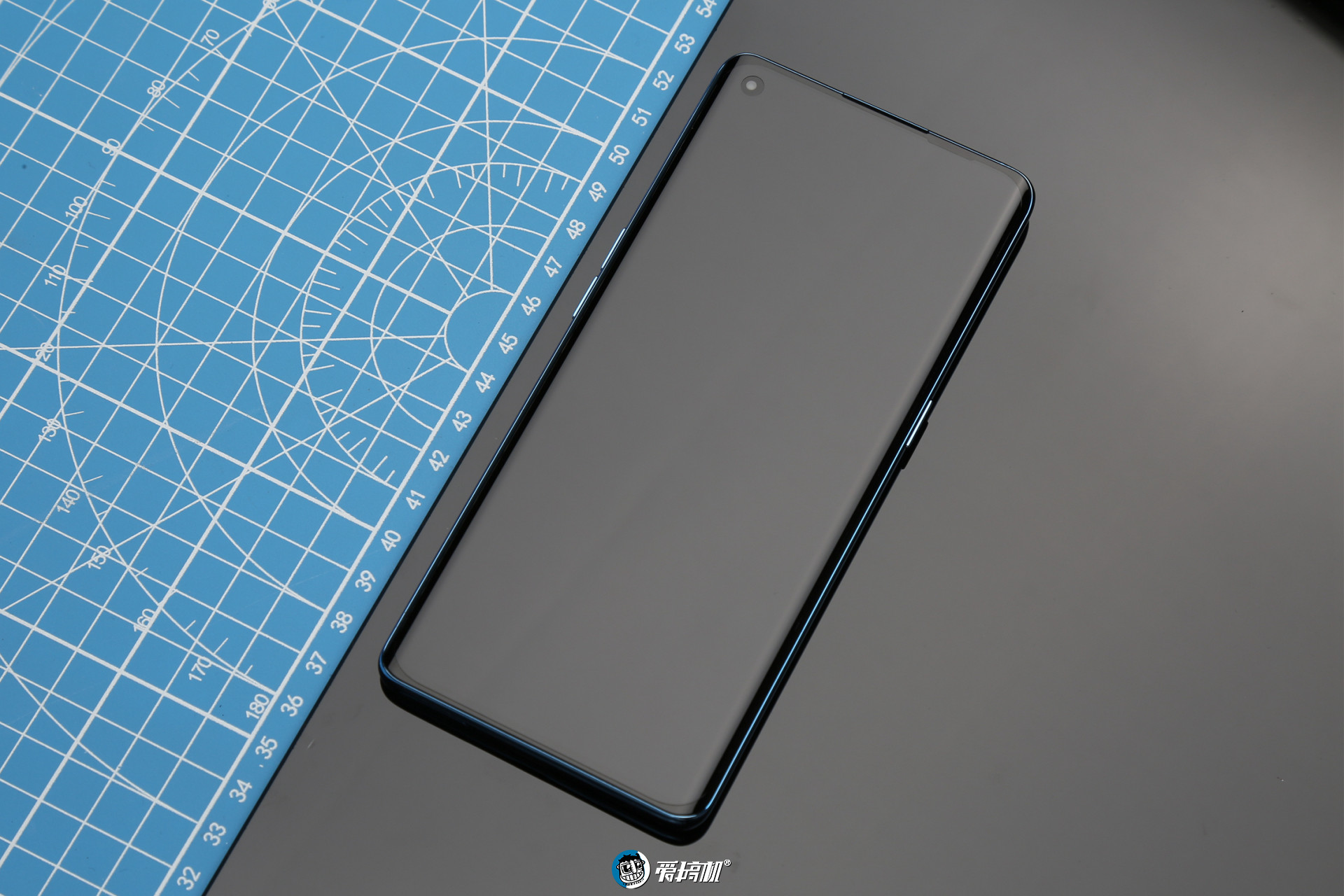 opporeno5pro体验评测帅薄朋克,opporeno5pro256g测评