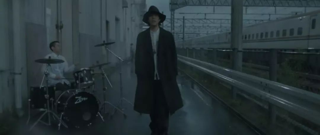 新海诚主题曲天气之子,新海诚新作天气之子曝光开场片段