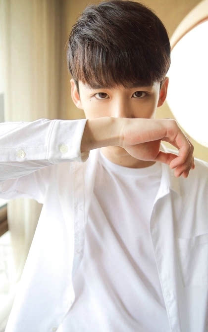 濯清涟而不妖出自哪里,濯清涟而不妖的例子