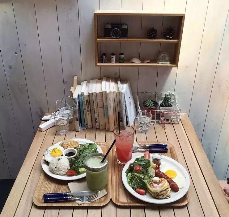 29岁女孩独居图片,29岁独居女孩的视频