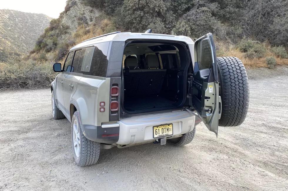 2023款路虎卫士110p400x驾驶感受,2024款路虎卫士110版测评