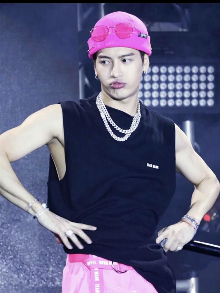 不适合戴帽子的人戴什么帽子好看,戴帽子不好看的人适合戴什么帽子