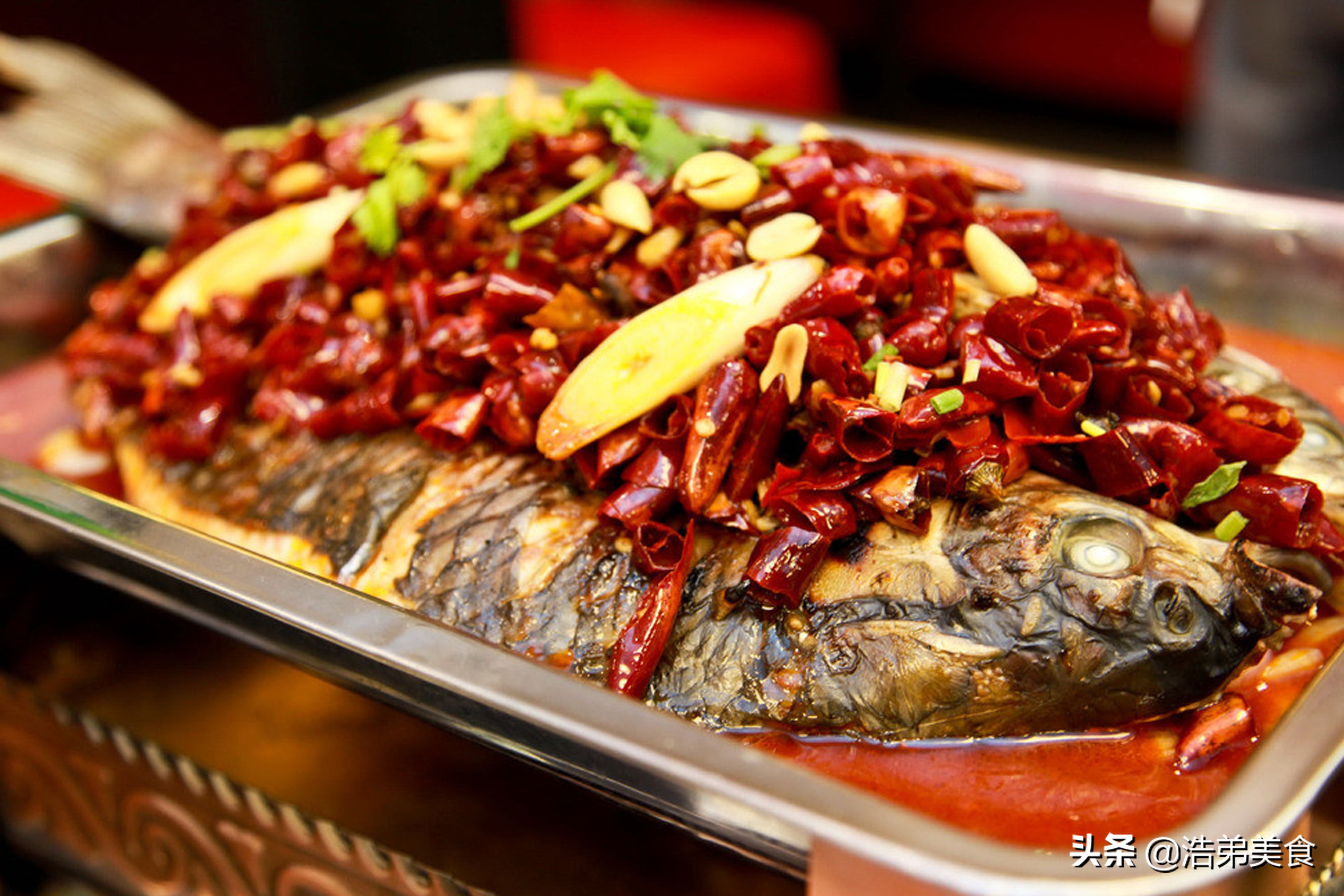 烤鱼店制作烤鱼全过程,厨师长秘制烤鱼配方分享